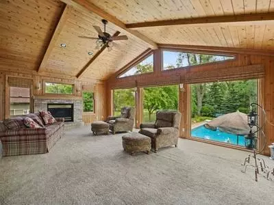 5844 Hamline Ave N, Shoreview, MN 55126