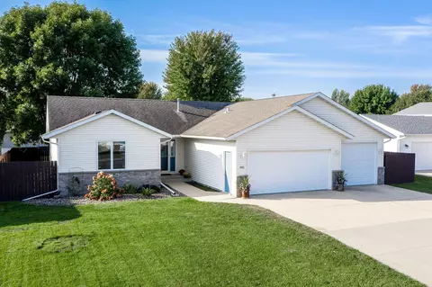 1195 18th St SE, Owatonna, MN 55060