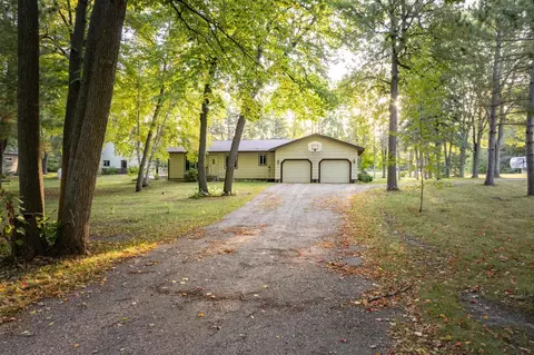 6257 Maple Ln NE, Alexandria, MN 56308