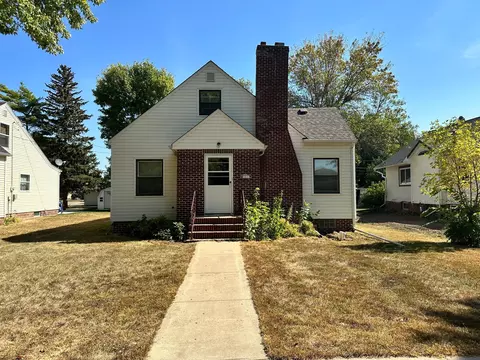 3011 Linden Ave, Slayton, MN 56172