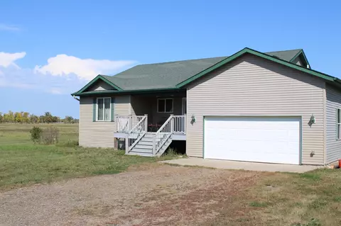 10068 210th St, Milaca, MN 56353 photo 2