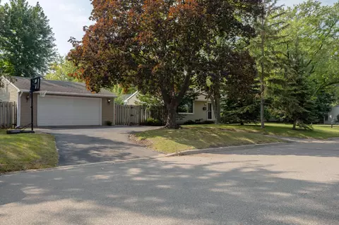 1115 W 80 12 St, Bloomington, MN 55420