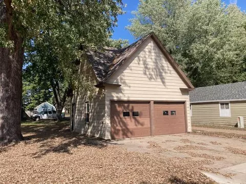 1409 3rd Ave, Windom, MN 56101 photo 17
