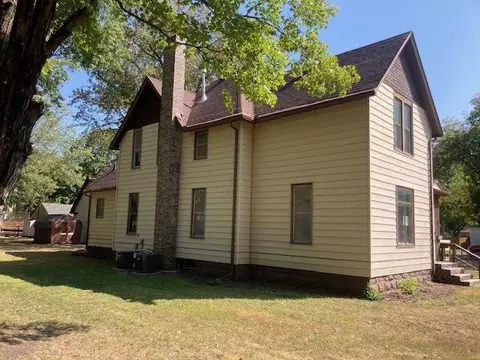 1409 3rd Ave, Windom, MN 56101 photo 4