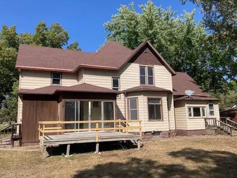 1409 3rd Ave, Windom, MN 56101 photo 2