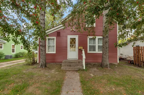 306 N 9th St, Brainerd, MN 56401