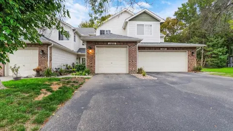 11693 Langford Cir #1006, Burnsville, MN 55337