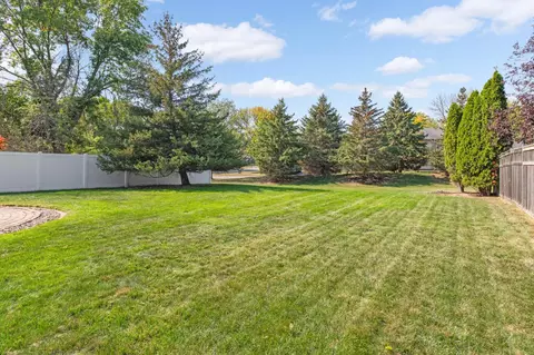 1743 Karis Way, Eagan, MN 55122 photo 32