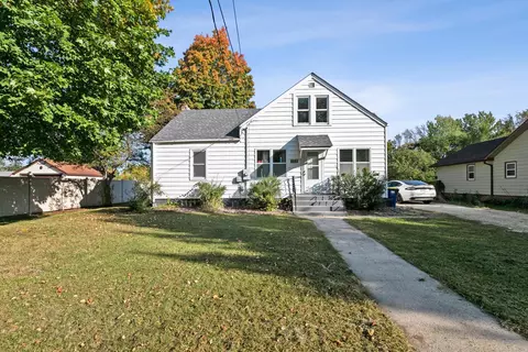 1104 8th St NW, Faribault, MN 55021 photo 3