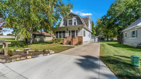 409 14th St SE, Willmar, MN 56201 photo 2