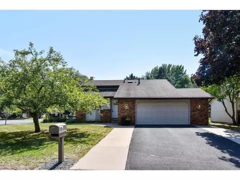 9763 98th Ave N, Maple Grove, MN 55369