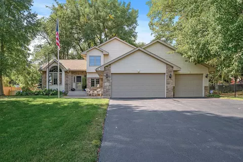 1463 Mary St N, Maplewood, MN 55119