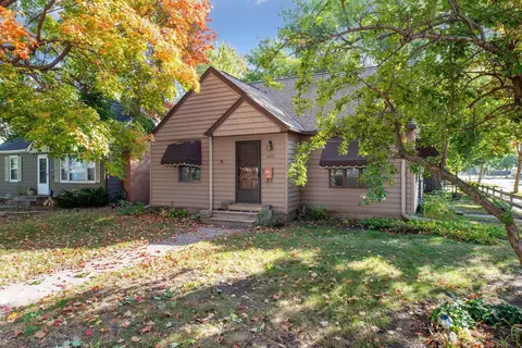 6051 Vincent Ave S, Minneapolis, MN 55410