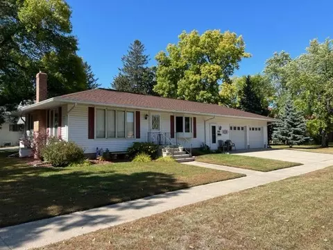 501 Gilman Ave N, Litchfield, MN 55355