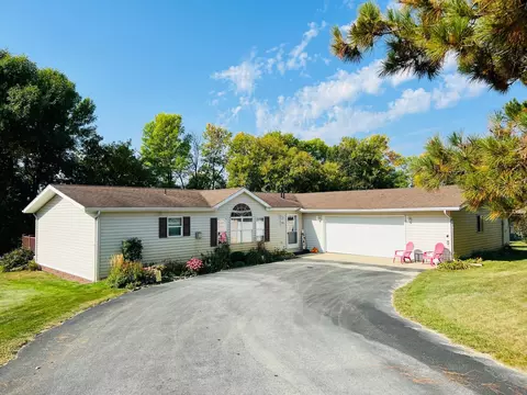 19642 490th St, Pelican Rapids, MN 56572