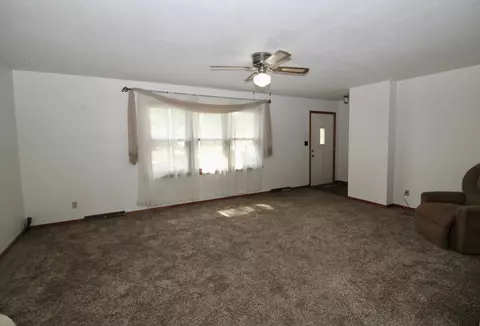 808 14th Ave SW, Willmar, MN 56201 photo 14