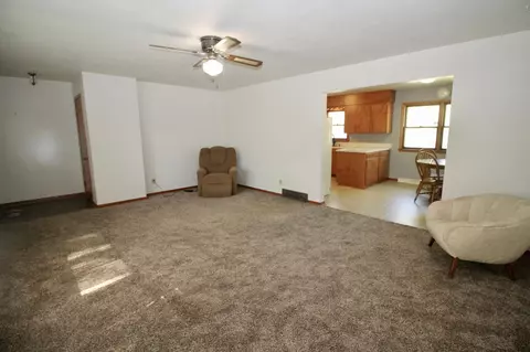 808 14th Ave SW, Willmar, MN 56201 photo 13