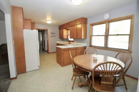808 14th Ave SW, Willmar, MN 56201 photo 7