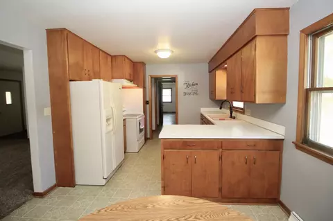 808 14th Ave SW, Willmar, MN 56201 photo 11