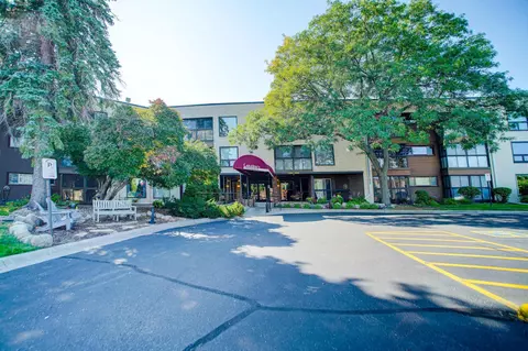 2495 Canabury Dr #134, Little Canada, MN 55117
