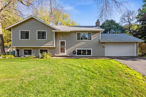 12313 17th Ave S, Burnsville, MN 55337