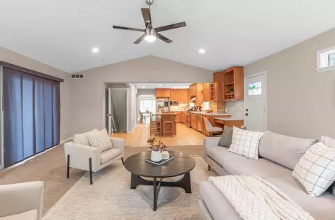 421 France Ave N, Golden Valley, MN 55422