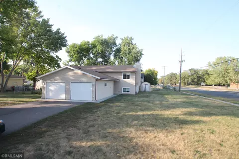 7500 Humboldt Cir N, Brooklyn Park, MN 55444