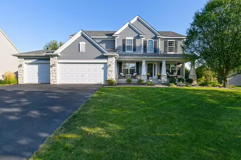 757 Ali Ln, Victoria, MN 55386