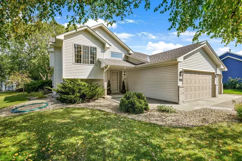 1377 Whitney St, Shakopee, MN 55379
