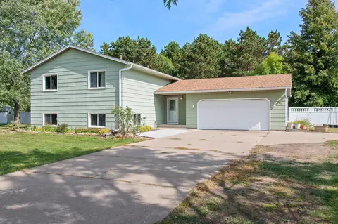 1111 Bear Cir NE, Cambridge, MN 55008