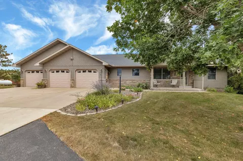 26692 Royal River Rd, Paynesville, MN 56362