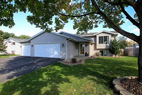 1027 8th Ave NW, Hutchinson, MN 55350