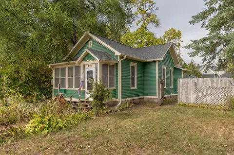 268 E King St, Winona, MN 55987