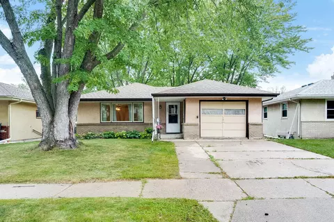 1335 Jessie St, Saint Paul, MN 55130