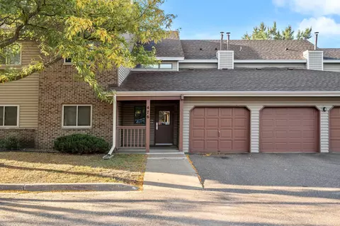 476 Etna St #105, Saint Paul, MN 55106