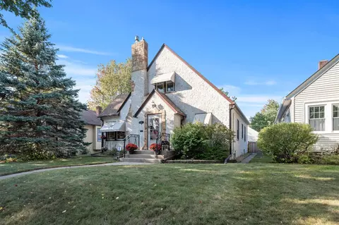 727 Sherwood Ave, Saint Paul, MN 55106