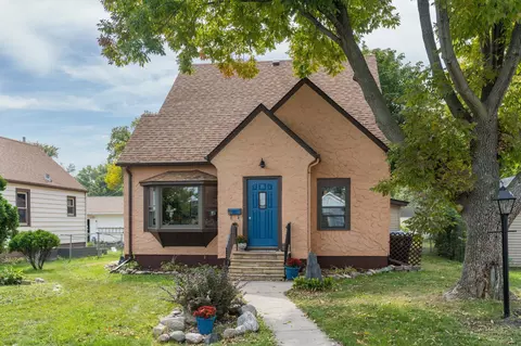 415 Belle Ave, Mankato, MN 56001