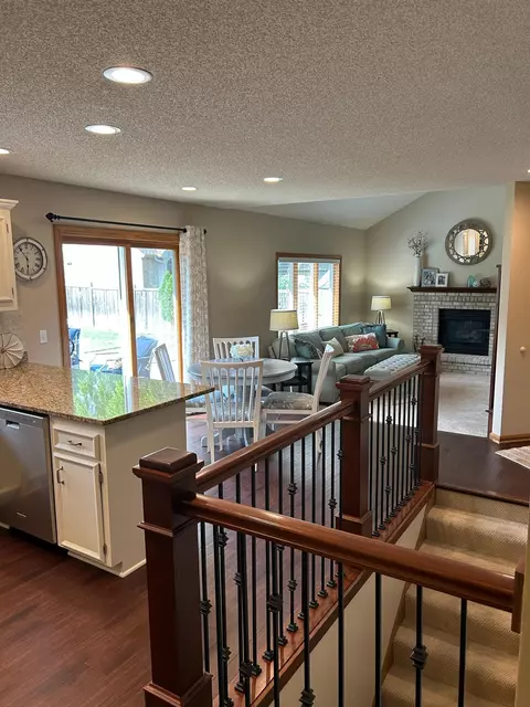 1409 Horseshoe Cir, Eagan, MN 55122 photo 26