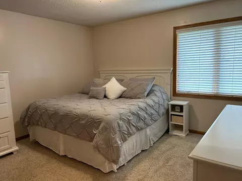 1409 Horseshoe Cir, Eagan, MN 55122 photo 17
