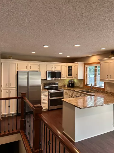 1409 Horseshoe Cir, Eagan, MN 55122 photo 24