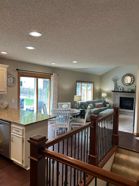 1409 Horseshoe Cir, Eagan, MN 55122 photo 25