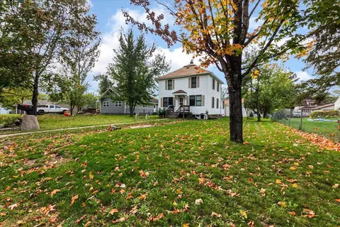 513 Clark St, Mora, MN 55051 photo 3