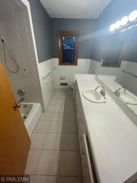 2215 10th Ave S, Saint Cloud, MN 56301 photo 6