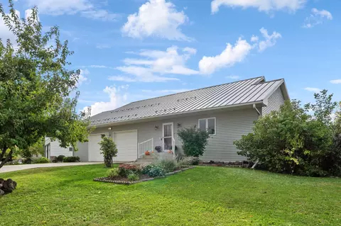 1814 10th St NE, Buffalo, MN 55313