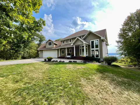n1093 375th Street, Maiden Rock, WI 54750