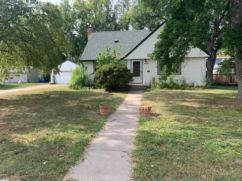 6338 Girard Ave S, Richfield, MN 55423