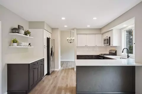 6880 Chaparral Ln, Chanhassen, MN 55317