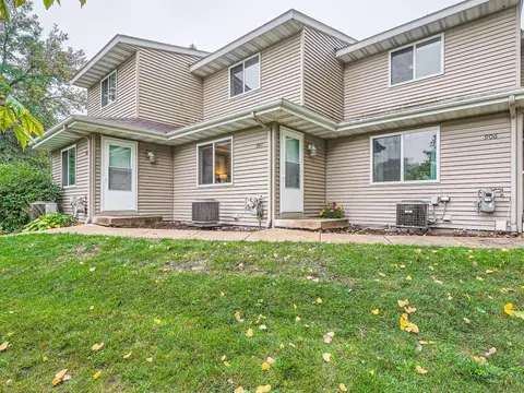 904 7th St S, Hopkins, MN 55343