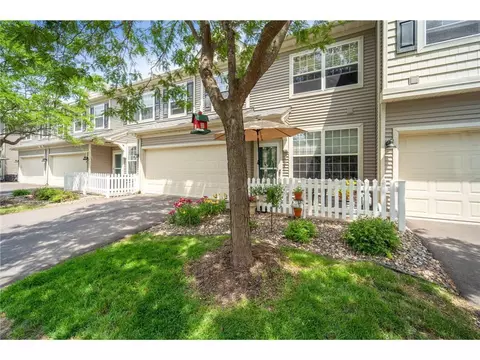 4529 Victor Path #8, Hugo, MN 55038