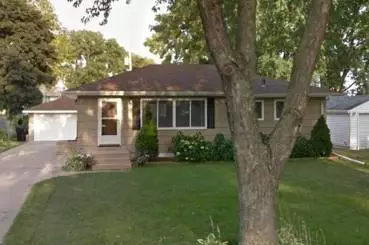 261 9th Ave NW, New Brighton, MN 55112